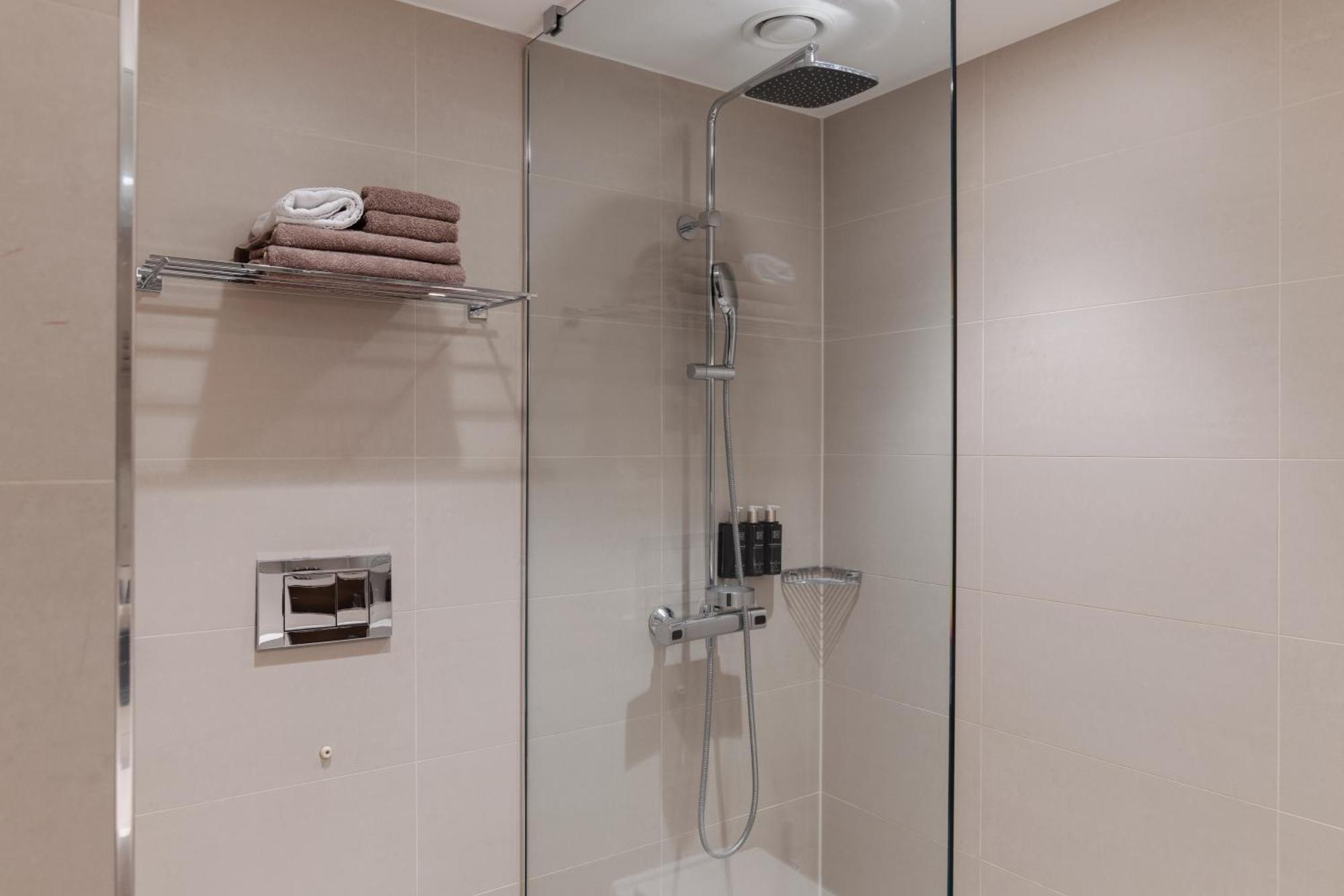 Superior Double or Twin Room,1746892019:JPEG